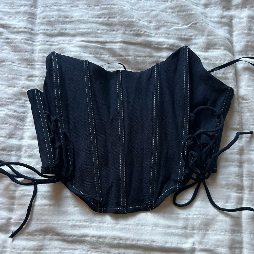 Navy blue garage wired corset